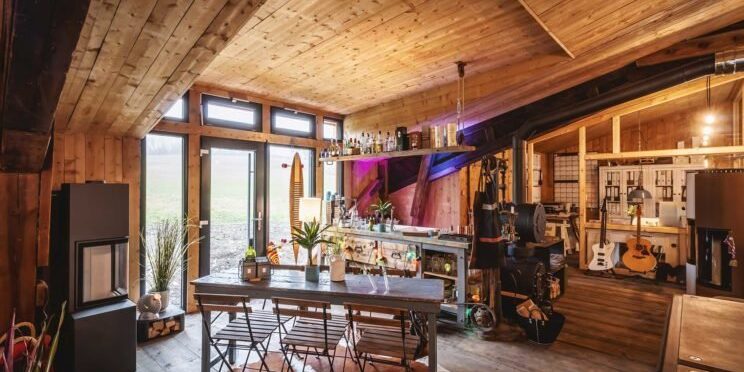 Schornsteintechnik Manzek - Neues Kaminstudio Velbert - Innenraum Schornsteintechnik Manzek - Neues Kaminstudio Velbert - Innenraum